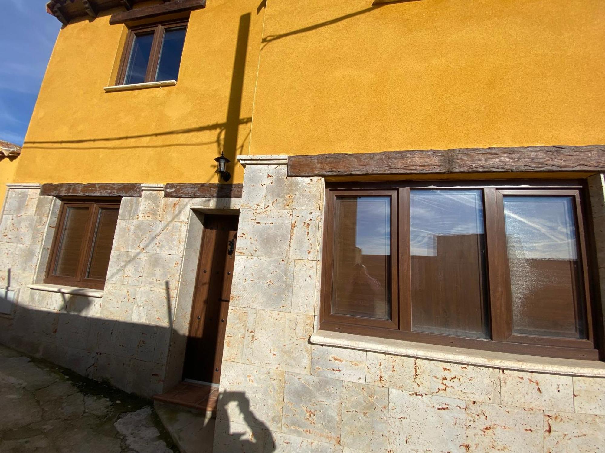 Casa Rural Los Valles Valdenebro de los Valles Exterior photo